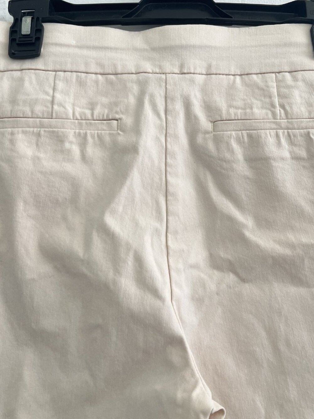 NEW CHICO’S Womens Capri Pants Size 10 Beige Cropped Classic Casual - Picture 4 of 6